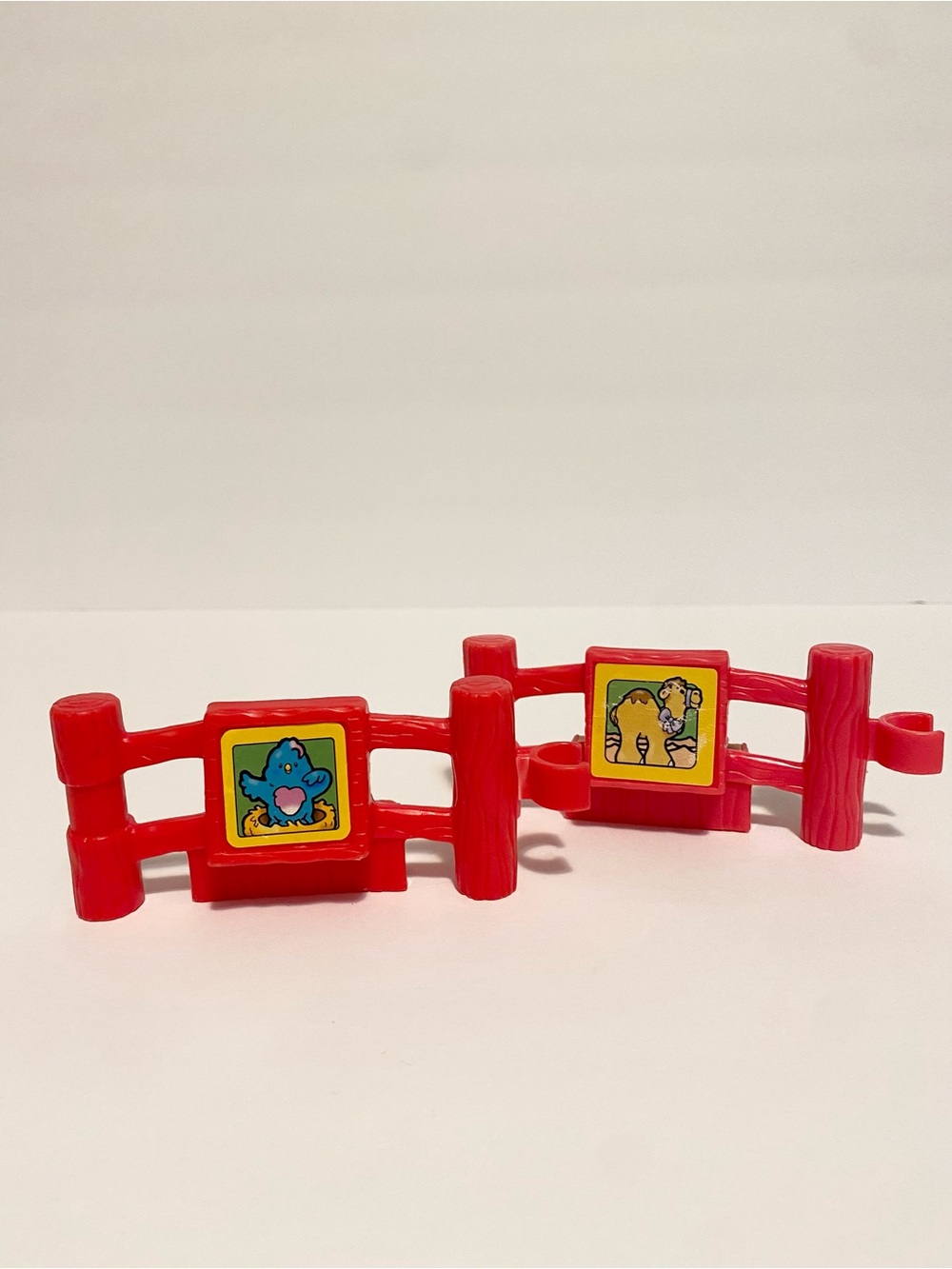 Little People Red Fence Zoo Camel Bird Animal Enclosure Fencing Lot x 2 4/$20 🛑